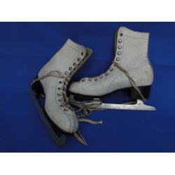 Huur 1x paar schaatsen (Dames)