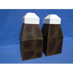 2x Aanmeerpaal (kunst)